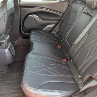 Ford Mustang Mach-E 2023 Select SUV de 4 puertas