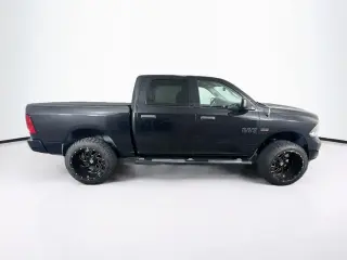 Ram 1500 2016 4x2 Express 4dr Crew Cab 5.5 ft. SB Pickup