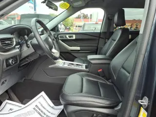 Ford Explorer 2023 con tracción en las cuatro ruedas XLT 4dr SUV