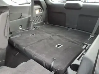 Ford Explorer 2023 con tracción en las cuatro ruedas XLT 4dr SUV