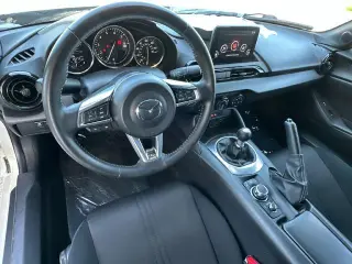 Mazda MX-5 Miata 2021 Sport 2dr Convertible 6 cilindros