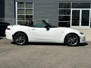 Mazda MX-5 Miata 2021 Sport 2dr Convertible 6 cilindros