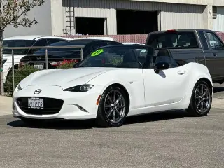 Mazda MX-5 Miata 2021 Sport 2dr Convertible 6 cilindros