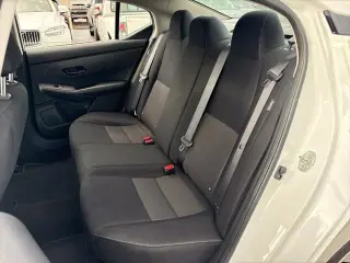 Nissan Sentra 2025 SV 4dr Sedán