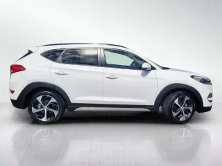 Hyundai TUCSON 2018 Value SUV de 4 puertas