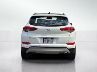 Hyundai TUCSON 2018 Value SUV de 4 puertas
