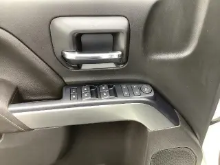 Chevrolet Silverado 1500 2017 4x4 LT 4dr Cab de Tripulación 5.8 ft. SB