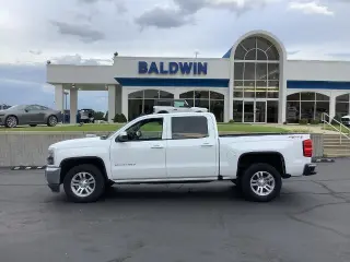 Chevrolet Silverado 1500 2017 4x4 LT 4dr Cab de Tripulación 5.8 ft. SB