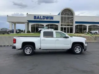 Chevrolet Silverado 1500 2017 4x4 LT 4dr Cab de Tripulación 5.8 ft. SB