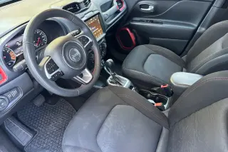 Jeep Renegade 2023 4x4 Trailhawk 4dr SUV