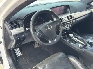 Lexus LS 460 2013 4dr Sedán