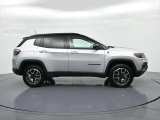 Jeep Compass 2025 4x4 Trailhawk 4dr SUV