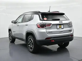 Jeep Compass 2025 4x4 Trailhawk 4dr SUV