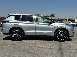 Mitsubishi Outlander 2024 AWD SE 4dr SUV