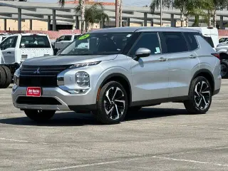Mitsubishi Outlander 2024 AWD SE 4dr SUV