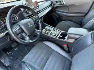 Mitsubishi Outlander 2024 AWD SE 4dr SUV