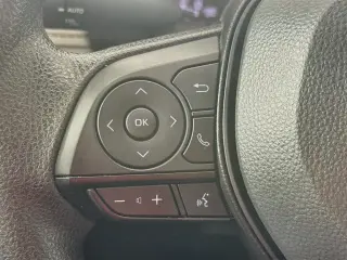 Toyota RAV4 2025 XLE SUV de 4 puertas