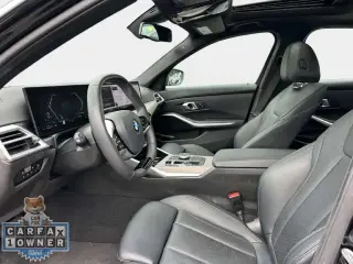 Sedán BMW 3 Series 2025 AWD 330i xDrive 4dr
