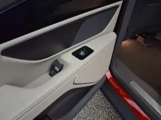 Lincoln Nautilus 2024 AWD Premiere SUV de 4 puertas