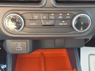 Ford Maverick 2023 XLT 4puestas SuperCrew Caja Corta de 4.5 pies