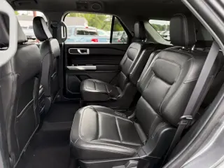 Ford Explorer 2024 AWD XLT SUV de 4 puertas