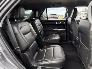 Ford Explorer 2024 AWD XLT SUV de 4 puertas