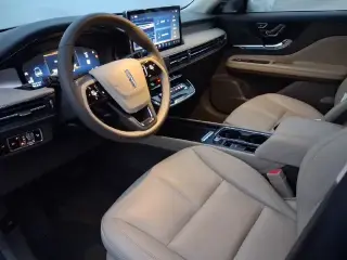Lincoln Corsair 2024 Premiere SUV de 4 puertas