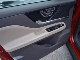 Lincoln Corsair 2024 Premiere SUV de 4 puertas