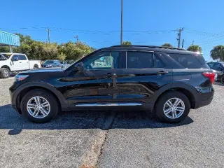 Ford Explorer 2022 AWD XLT SUV de 4 puertas