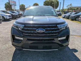 Ford Explorer 2022 AWD XLT SUV de 4 puertas