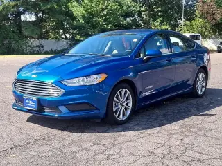 Ford Fusion Híbrido 2017 S Sedán de 4 puertas