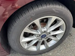Sedán de 4 puertas Ford Fusion SE 2017