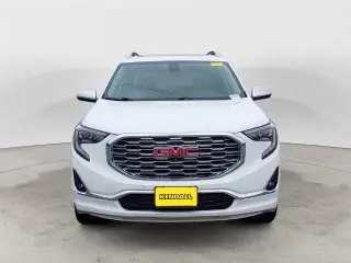 GMC Terrain 2019 4x4 Denali SUV de 4 puertas