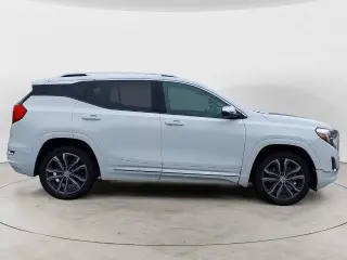 GMC Terrain 2019 4x4 Denali SUV de 4 puertas