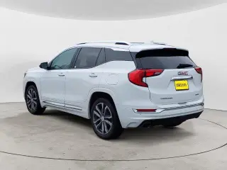 GMC Terrain 2019 4x4 Denali SUV de 4 puertas