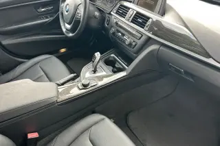 BMW Serie 3 2015 328i Sedán de 4 puertas