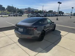 Tesla Model 3 2023 Sedán de 4 puertas