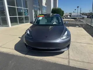 Tesla Model 3 2023 Sedán de 4 puertas