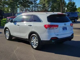 Kia Sorento 2017 AWD LX SUV de 4 puertas