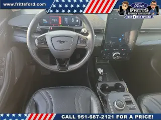 Ford Mustang Mach-E 2023 Premium SUV de 4 puertas