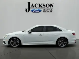 Audi A4 2018 tracción total 2.0T quattro Premium Plus sedán de 4 puertas 7A