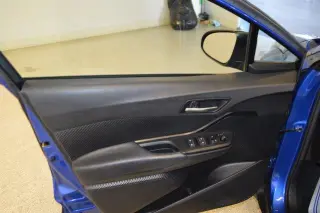 Toyota C-HR 2018 XLE Premium 4 puertas Crossover