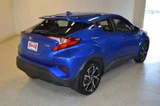 Toyota C-HR 2018 XLE Premium 4 puertas Crossover