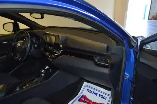 Toyota C-HR 2018 XLE Premium 4 puertas Crossover