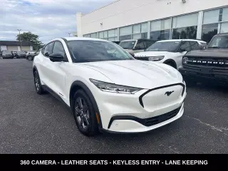 Ford Mustang Mach-E 2023 AWD Select SUV de 4 puertas