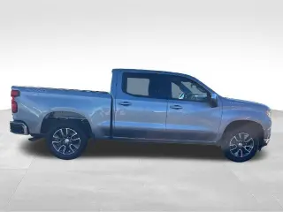 Chevrolet Silverado 1500 2023 4x4 LT 4 puertas Crew Cab 5.8 pies SB con 2FL