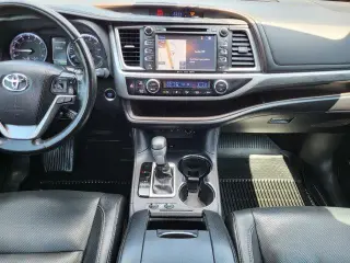 Toyota Highlander 2019 Limited 4dr SUV