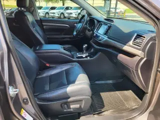 Toyota Highlander 2019 Limited 4dr SUV