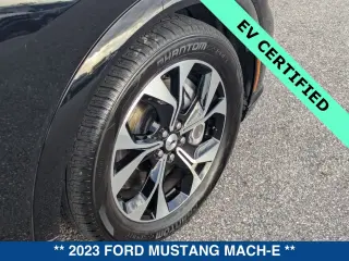 Ford Mustang Mach-E 2023 Premium SUV de 4 puertas