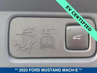 Ford Mustang Mach-E 2023 Premium SUV de 4 puertas
